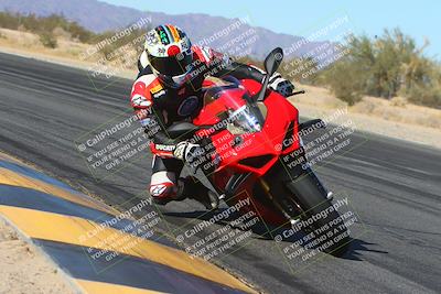 media/Jan-13-2025-Ducati Revs (Mon) [[8d64cb47d9]]/3-B Group/Session 3 (Turn 7 Inside)/